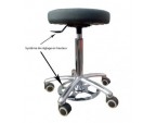 Tabouret à roulettes à réglage aux pieds