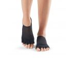 Chaussettes de Pilates Toesox® Half Toe Luna noir | sissel.fr