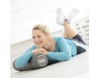 Femme appuyer sur le Pilates Roller Pro SISSEL® gris