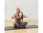 Exercice pression des bras avec le Pilates Circle SISSEL®