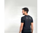 Homme avec le Posture Shirt SISSEL® 
