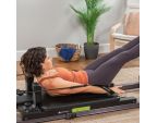 Exercice de musculation avec le Metro™ IQ® Reformer Balanced Body®